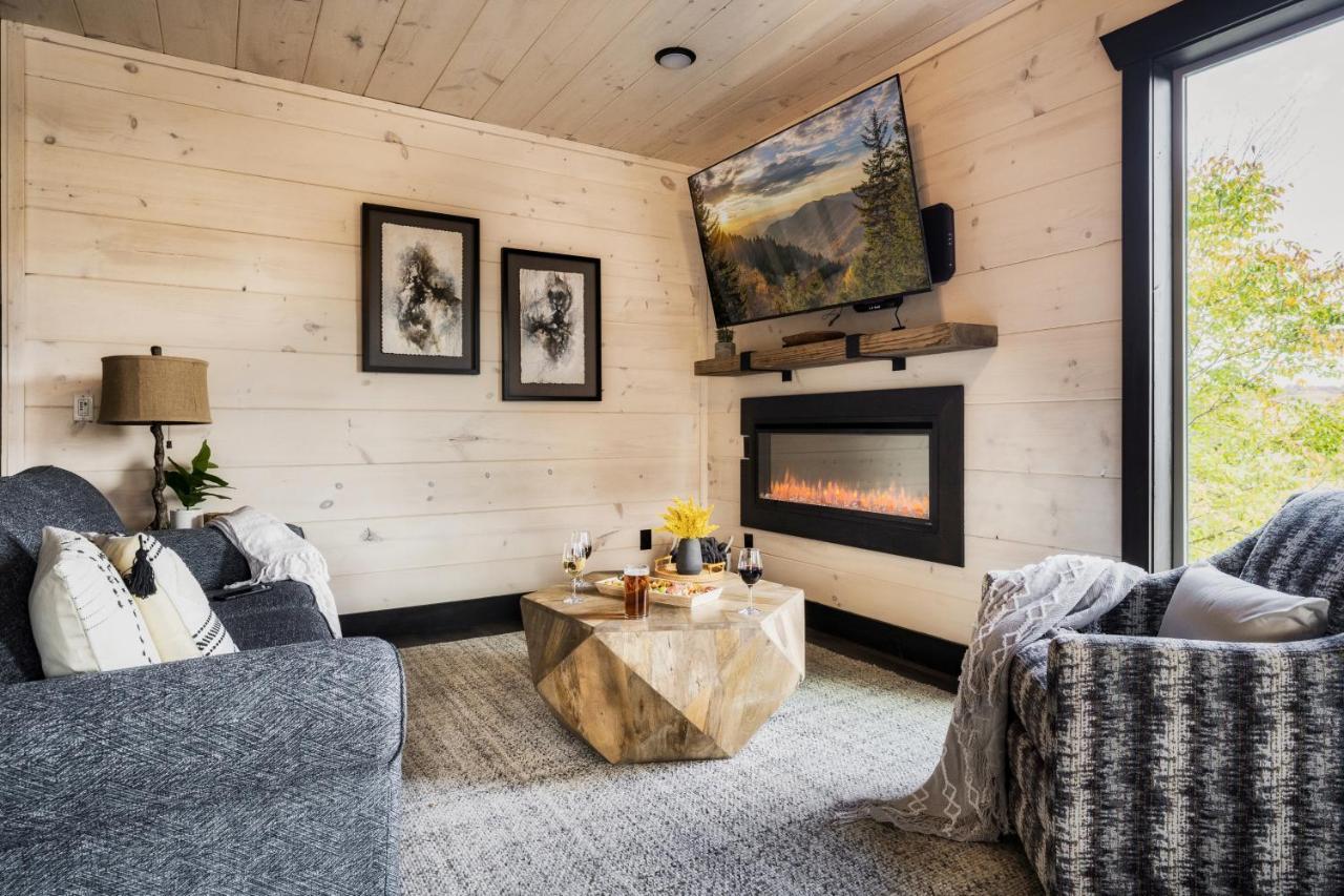 Holiday home New Discount, Private Pool, Fire Pit, Theater, Hot Tub *