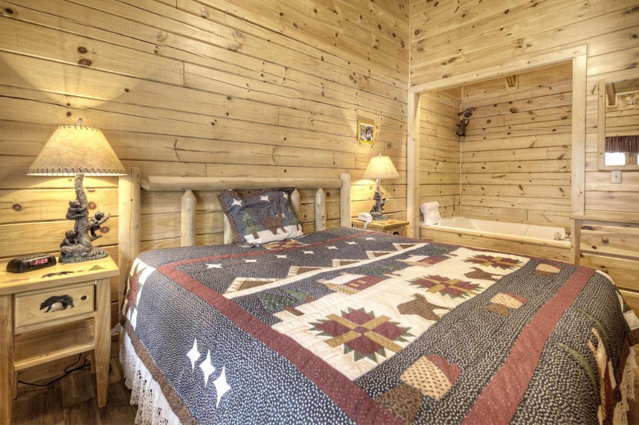 Er308- The Cozy Bear- Great Location- Close To Town Holiday home *