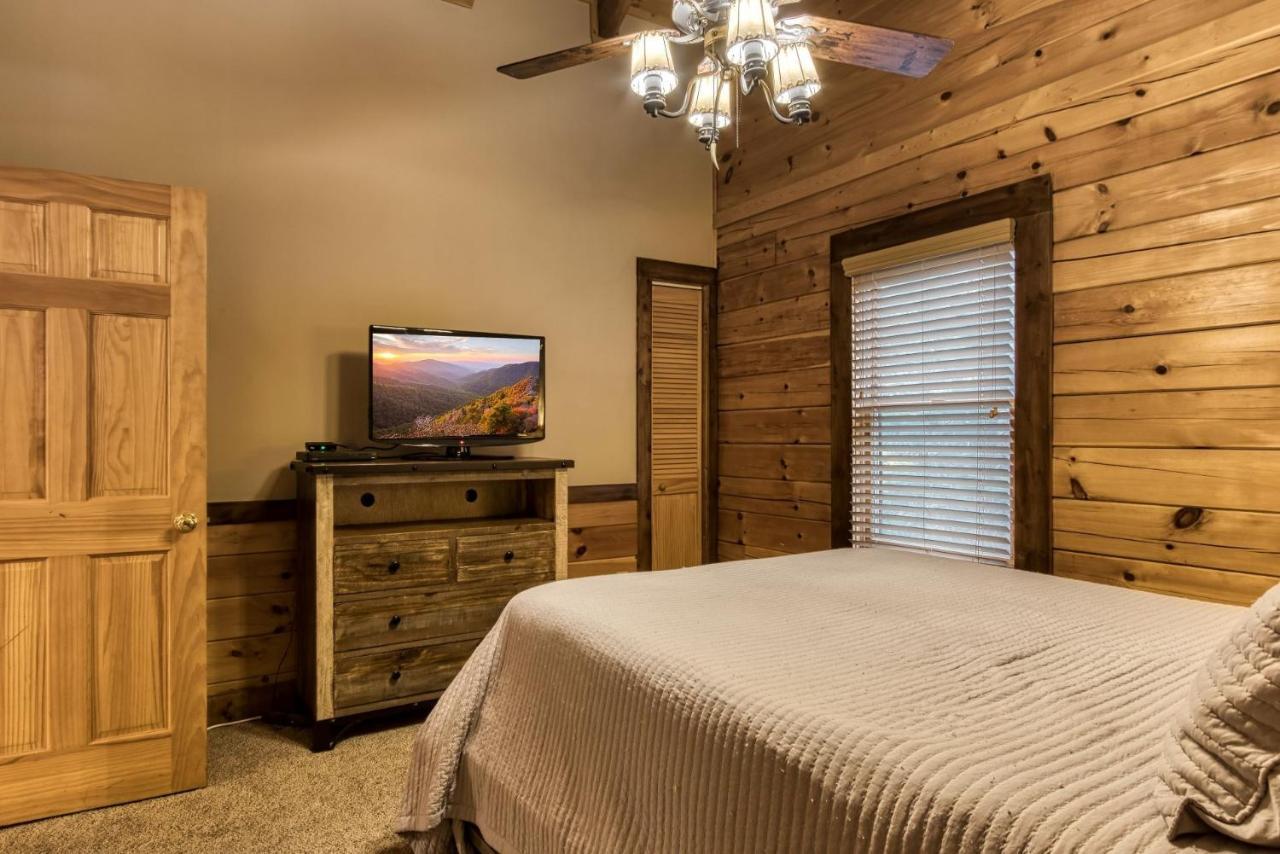 Holiday home Cuddlin' Up, Er209 - Luxury At Its Finest And Location That Can't Be Beat! *