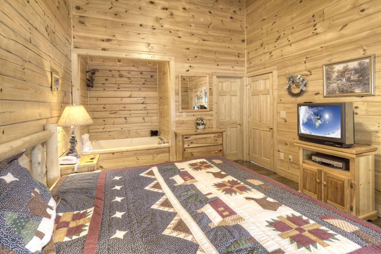 Er308- The Cozy Bear- Great Location- Close To Town Holiday home