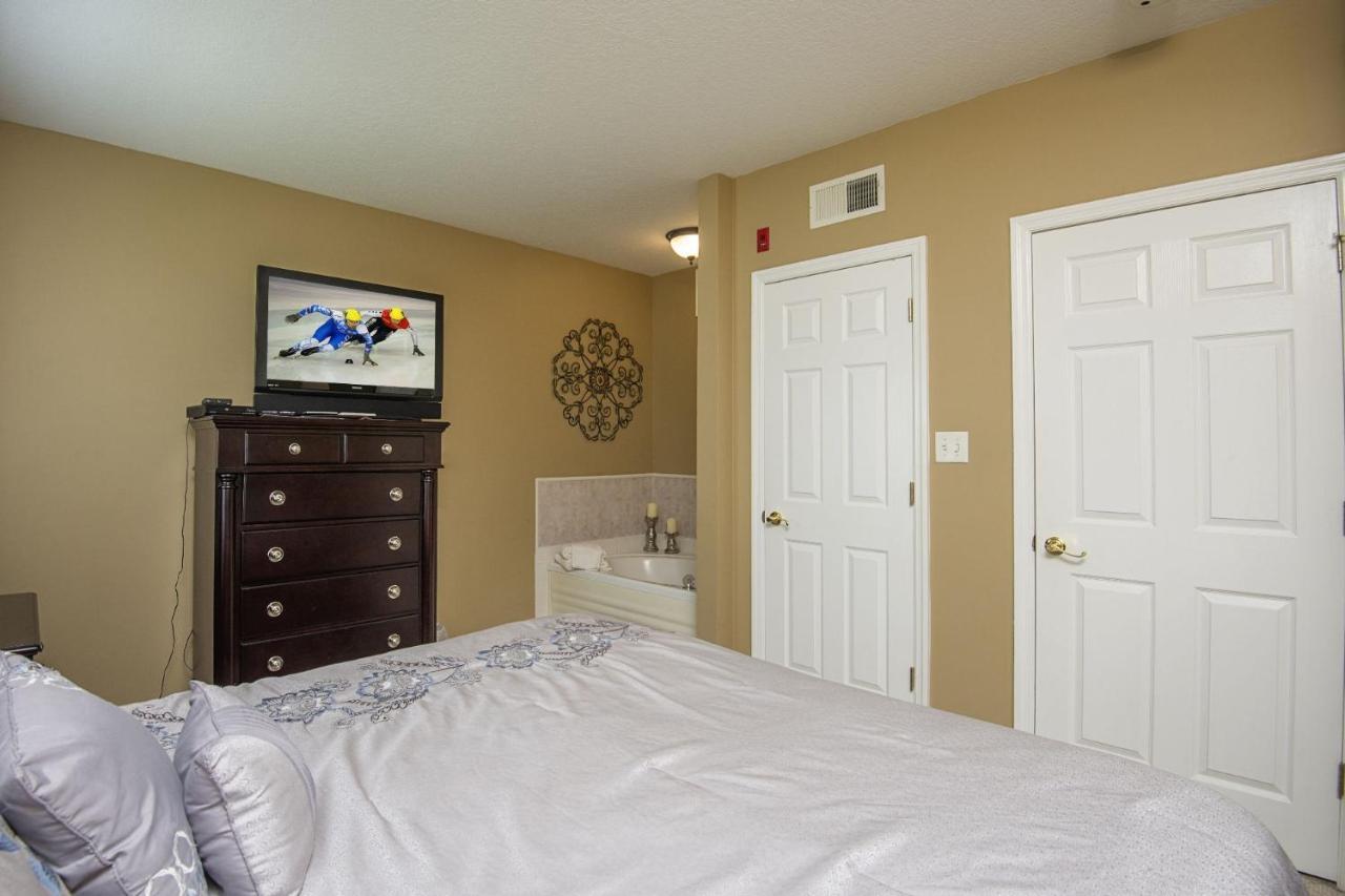 Colonial Crest 112 - Great Location! - Walk To Town!