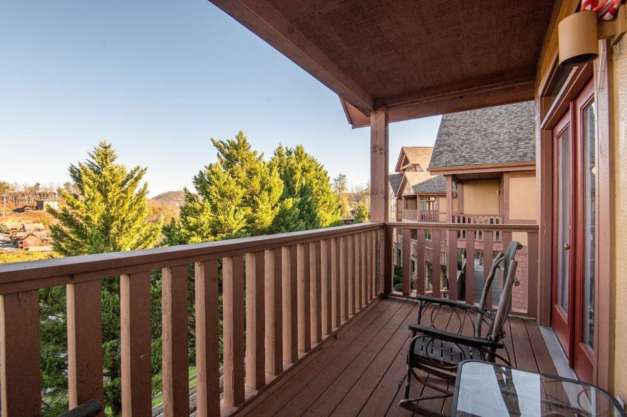 Apartment Owl 3205 - Close To Dollywood And Overlooking Gatlinburg Golf Course Pigeon Forge