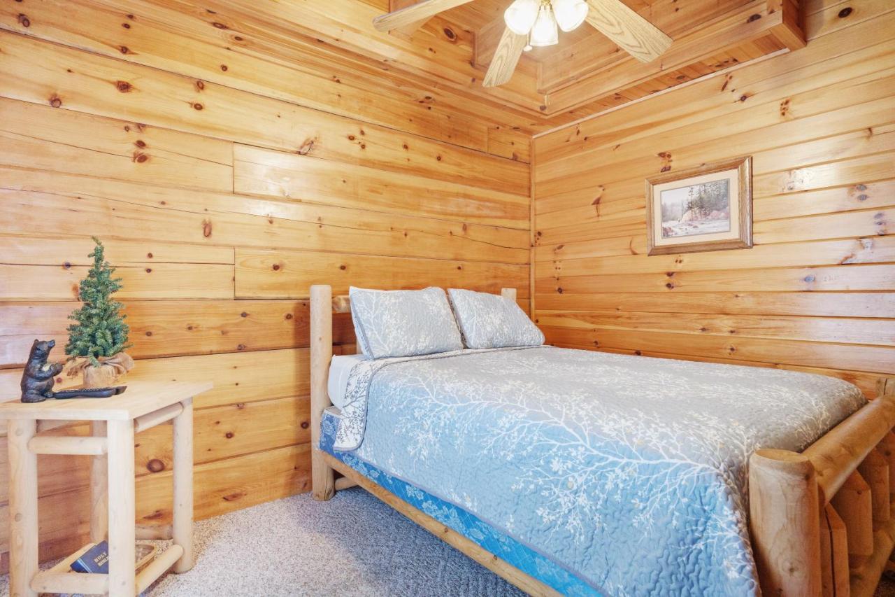 Holiday home The Honey Pot, Hot Tub, Pool, 1089 Free Tickets Each Paid Day, Dollywood And Pigeon Forge