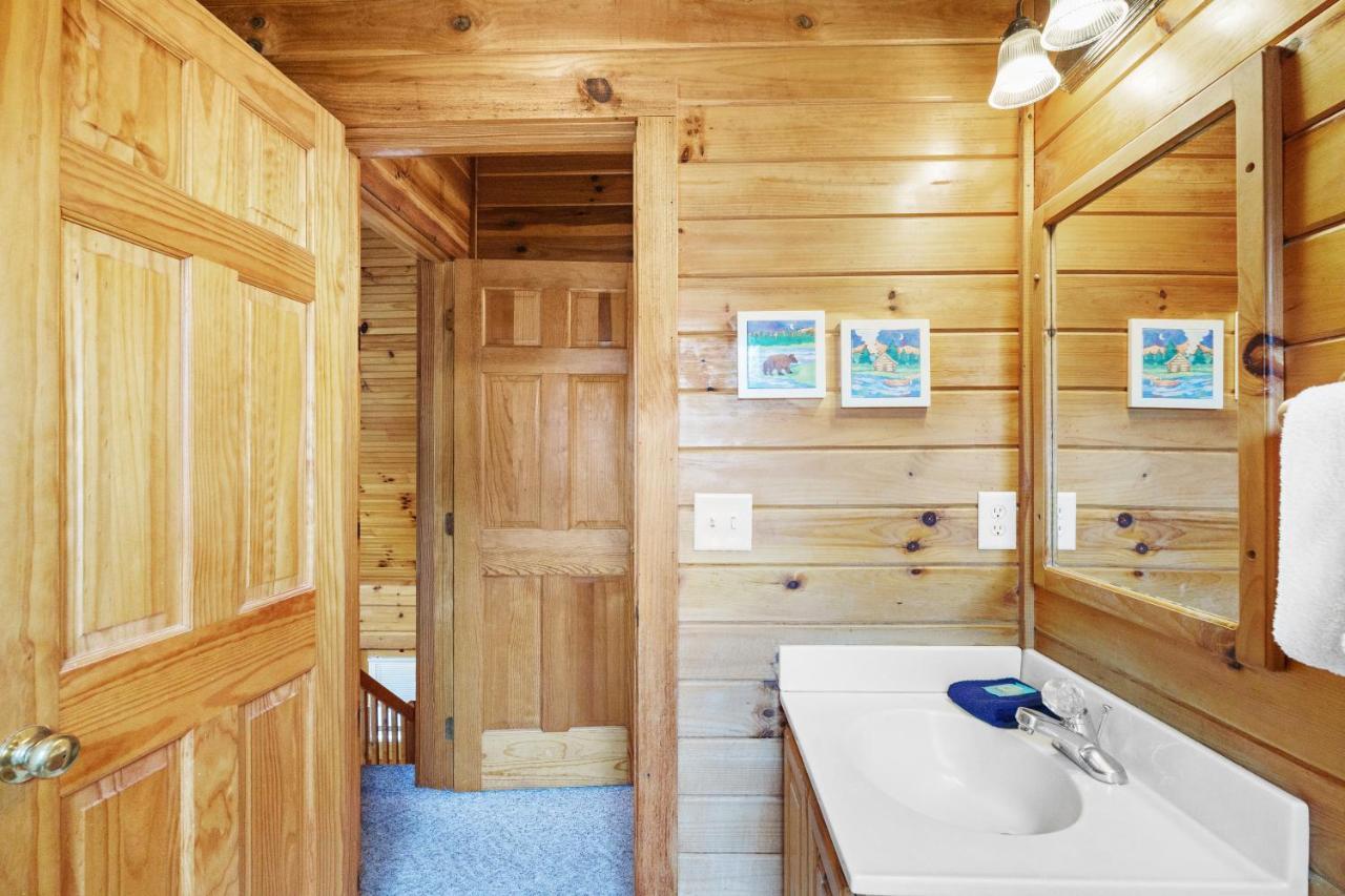 The Honey Pot, Hot Tub, Pool, 1089 Free Tickets Each Paid Day, Dollywood And *