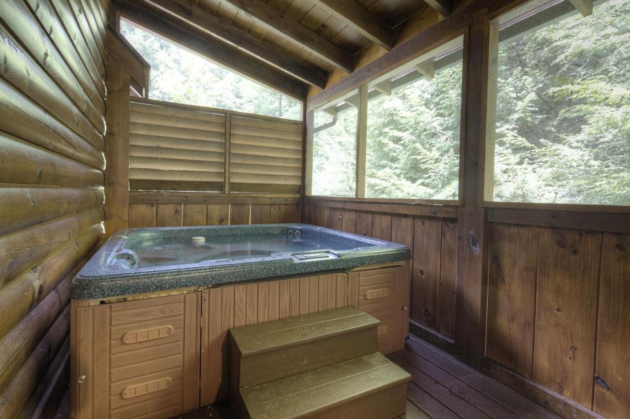 Er308- The Cozy Bear- Great Location- Close To Town Holiday home *
