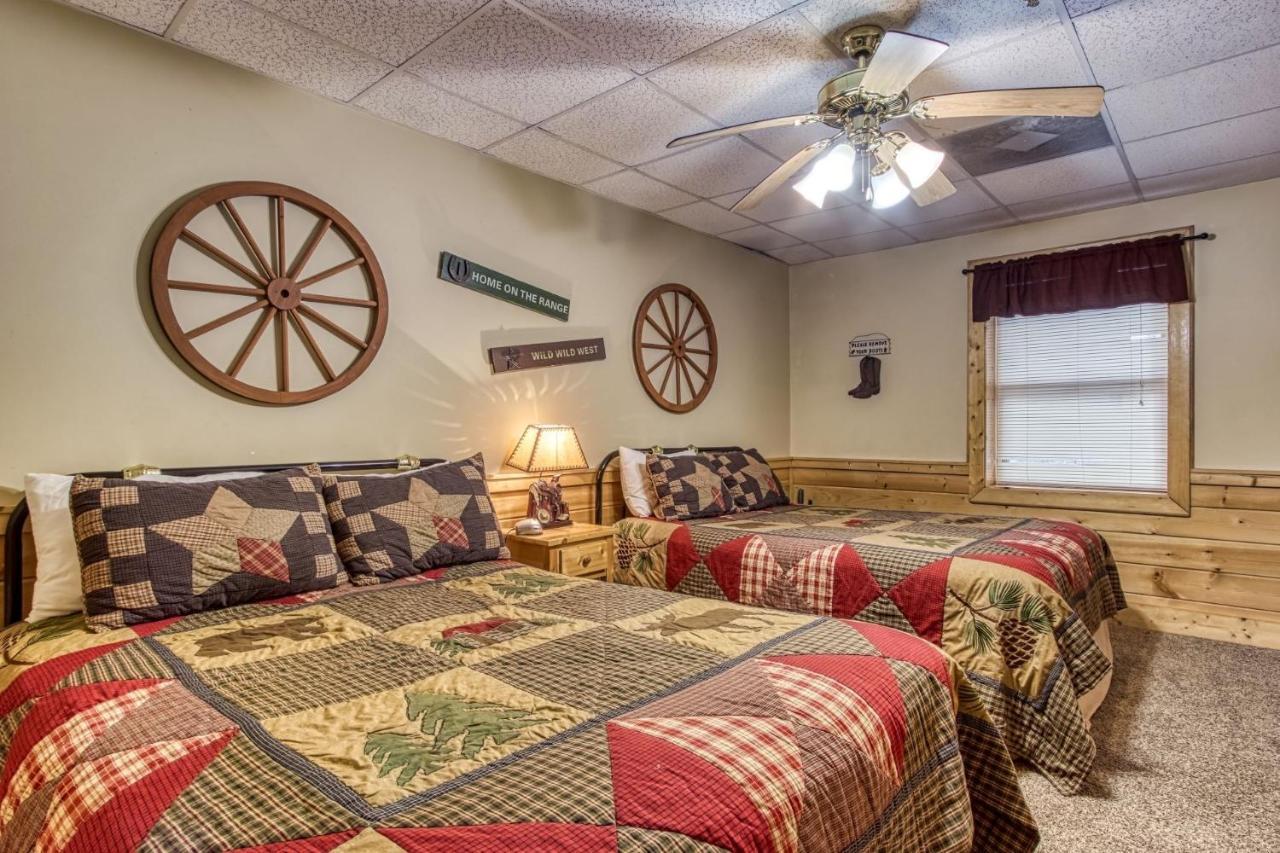 Er305- Bear Right Inn- Great Location- Close To Town Holiday home