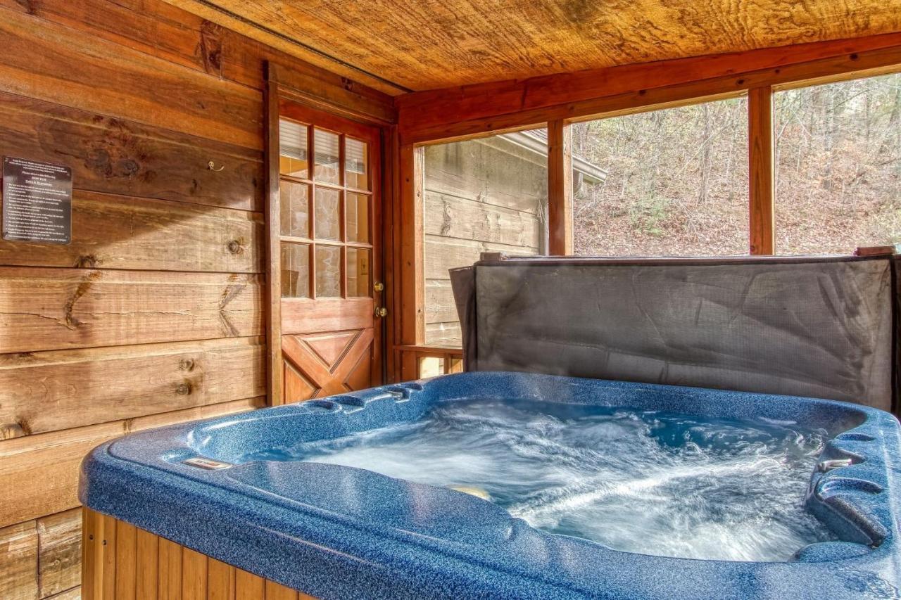 Er46 - Cherith Brook - Great Location, Just Across From Swimming Pool! * Pigeon Forge