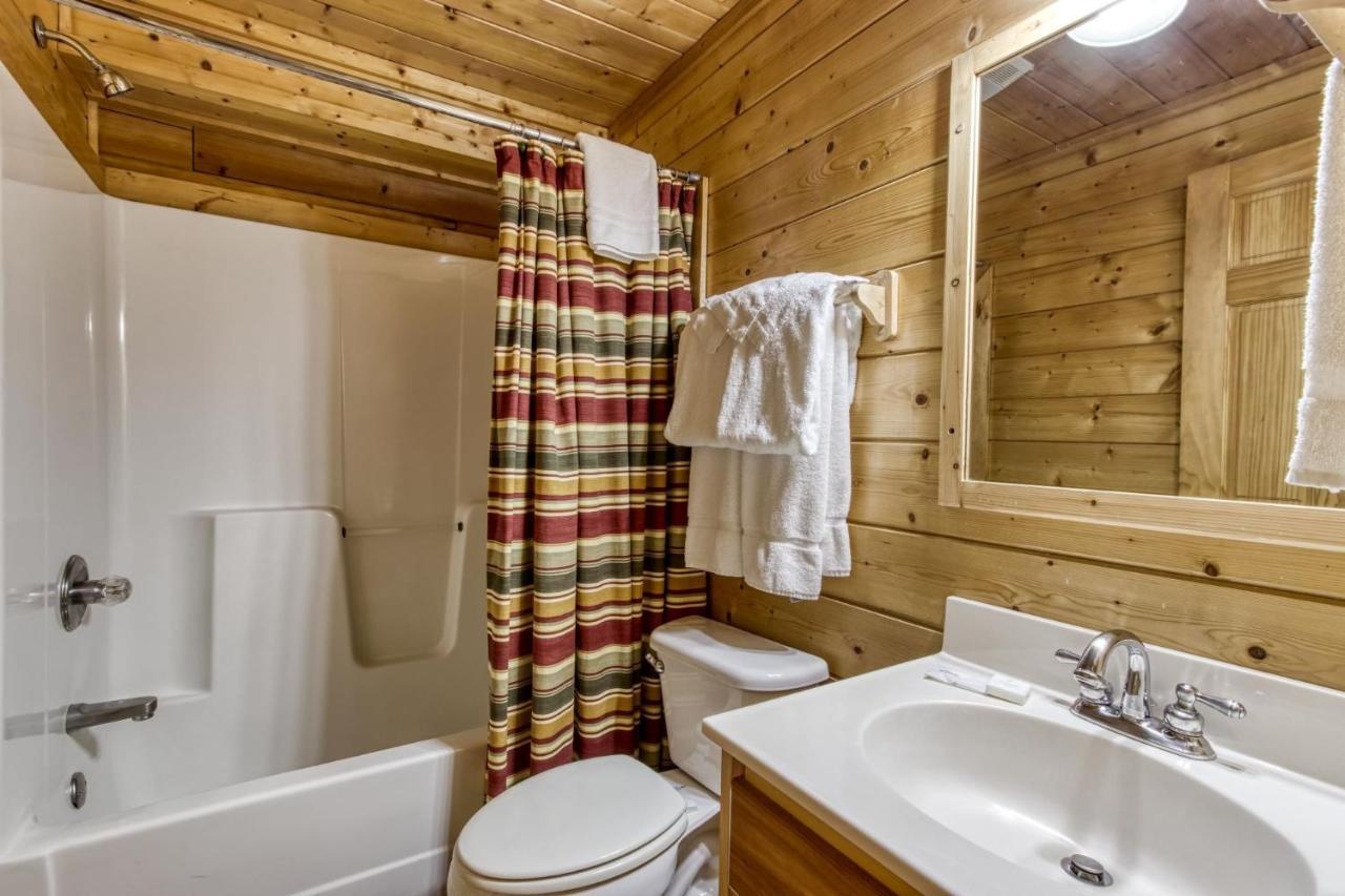 Holiday home Ern819 - Mountain Majesty - Great Location! Close To The Action! *