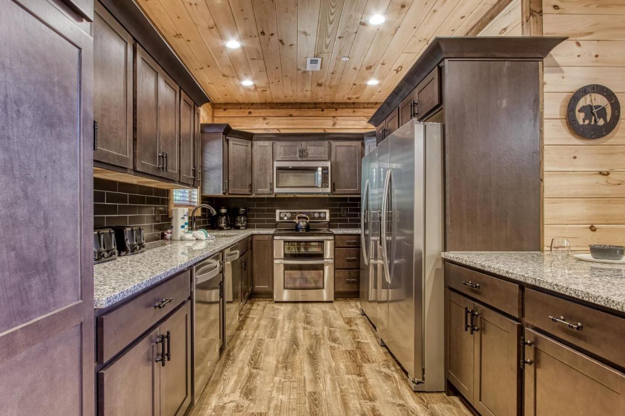 Ern840 - Splashin' - Brand New With Indoor Pool! Great Location!
