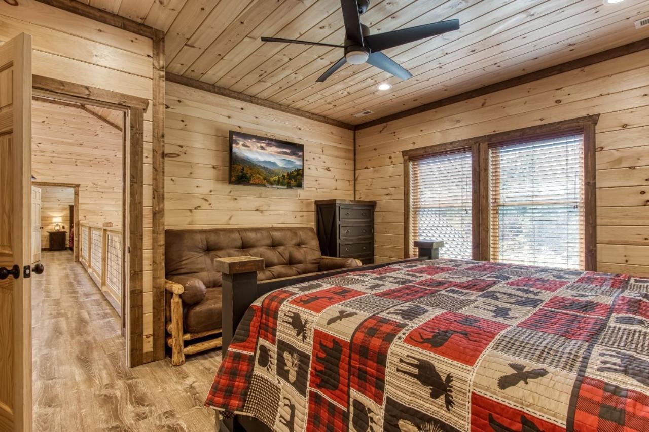 Holiday home Ern840 - Splashin' - Brand New With Indoor Pool! Great Location! Pigeon Forge