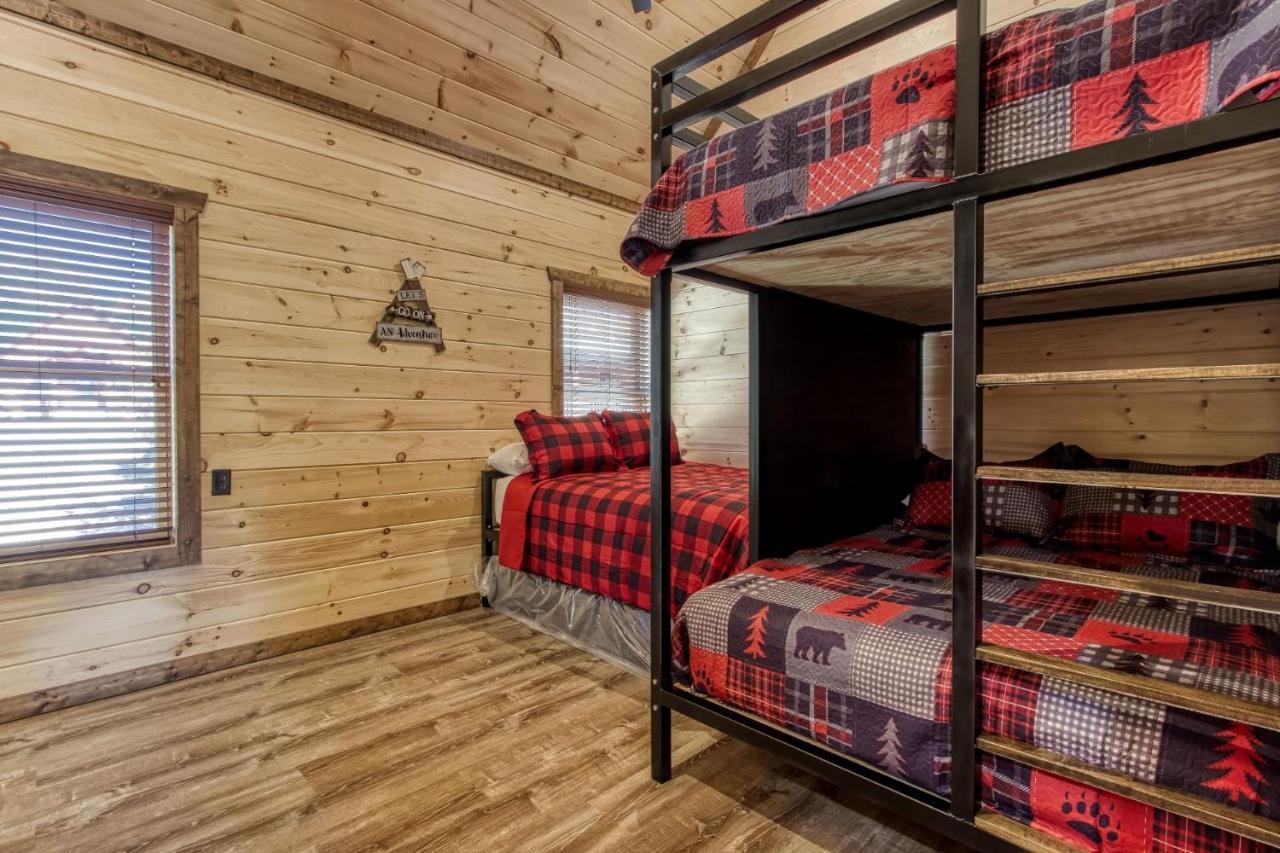 Holiday home Ern840 - Splashin' - Brand New With Indoor Pool! Great Location!