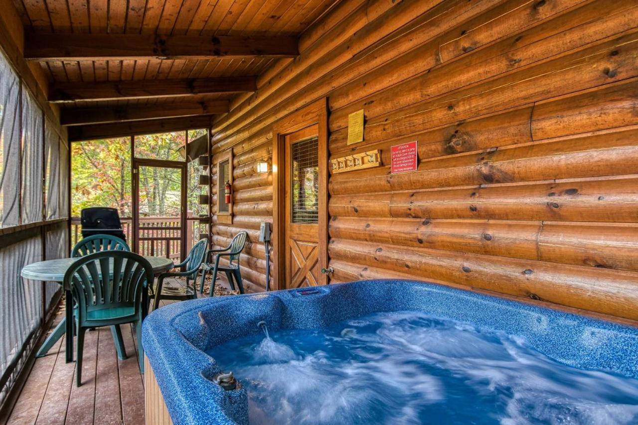 Holiday home Cuddlin' Up, Er209 - Luxury At Its Finest And Location That Can't Be Beat!