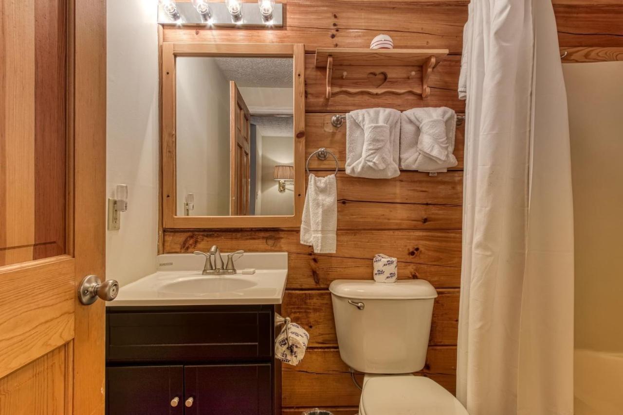 Er46 - Cherith Brook - Great Location, Just Across From Swimming Pool! * Pigeon Forge