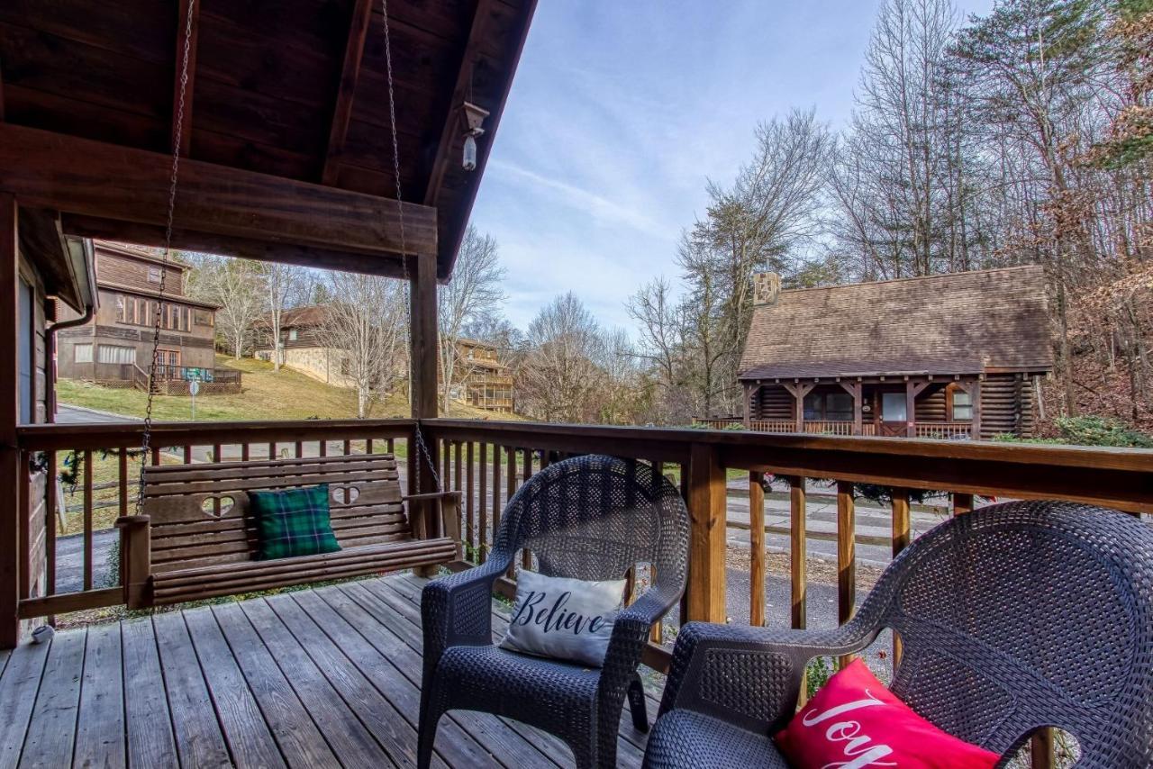 Er46 - Cherith Brook - Great Location, Just Across From Swimming Pool! * Pigeon Forge