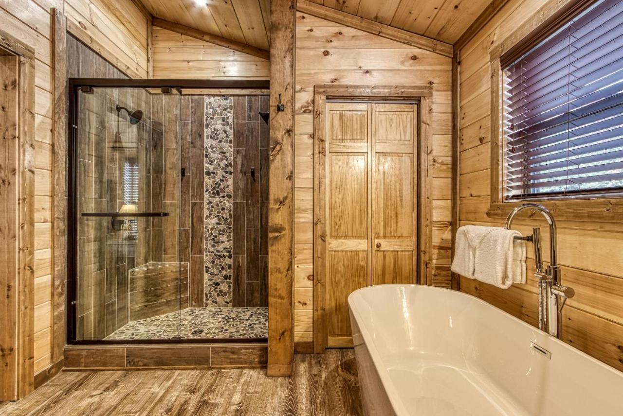 Ern805- Bearly Believe It! - Great Location! Close To Town And The Action! Pigeon Forge