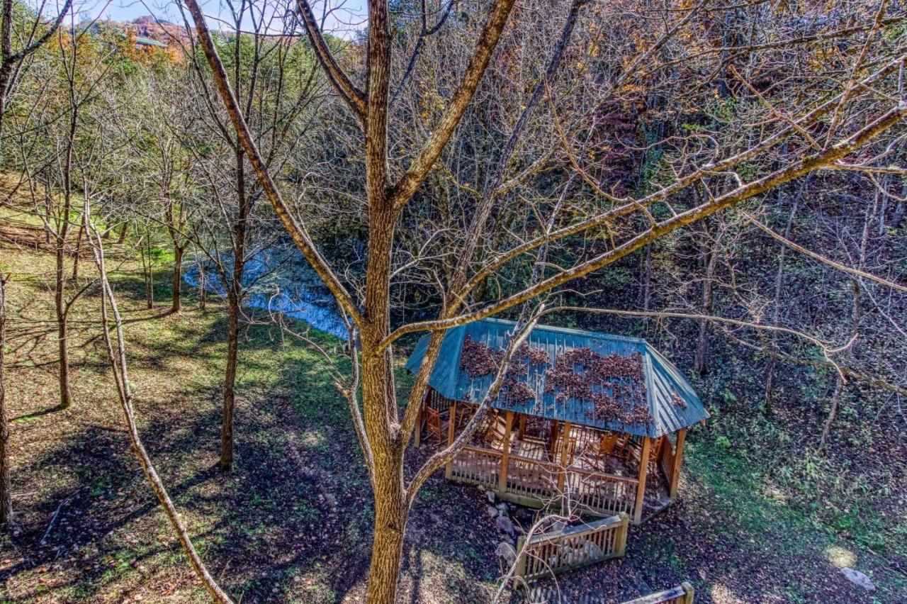 Holiday home Ern832 - Lakeside Hideaway - Great Location! Close To The Action! *