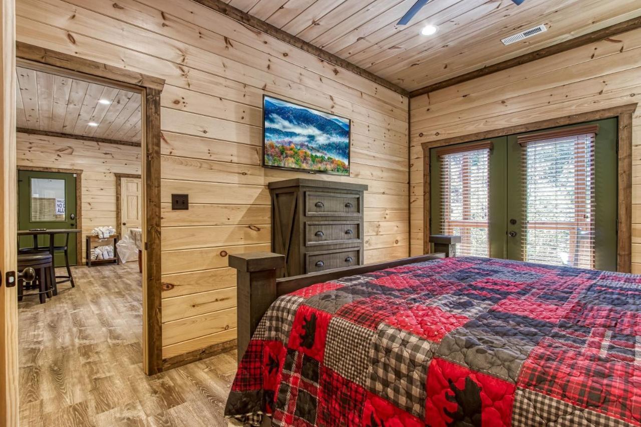 Holiday home Ern840 - Splashin' - Brand New With Indoor Pool! Great Location! *