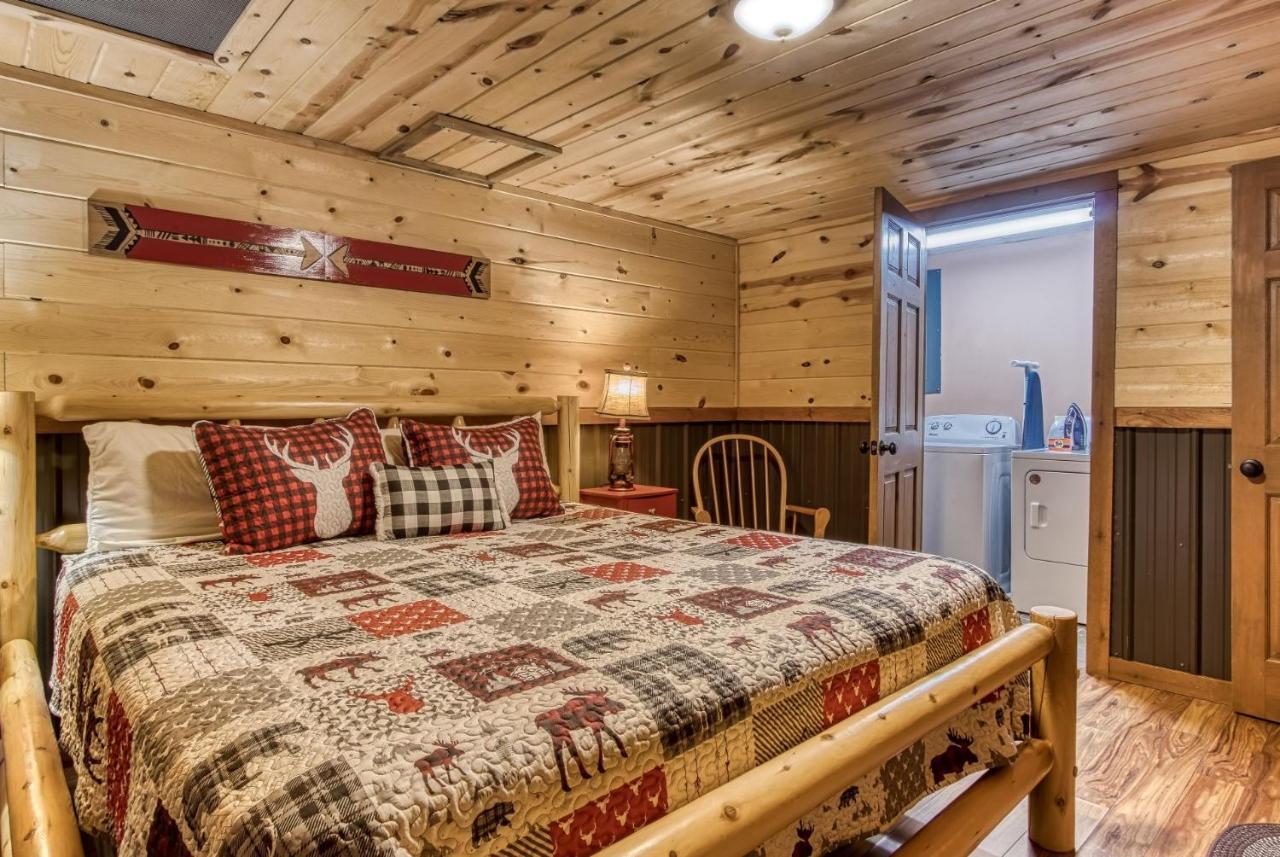 Er45 - Tin Pan Alley - Great Location, Just Across From Swimming Pool! Holiday home Pigeon Forge
