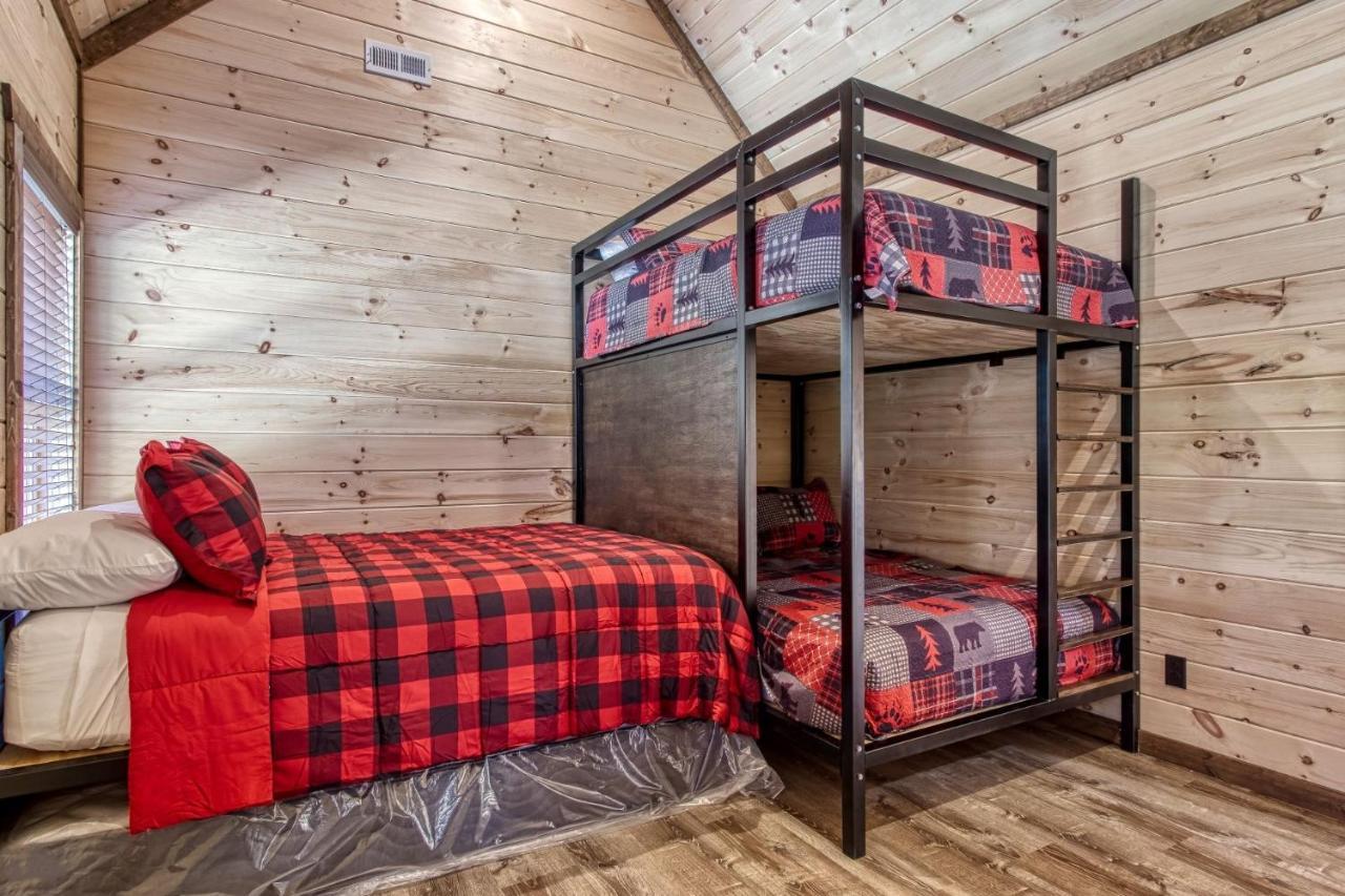 Holiday home Ern840 - Splashin' - Brand New With Indoor Pool! Great Location! *