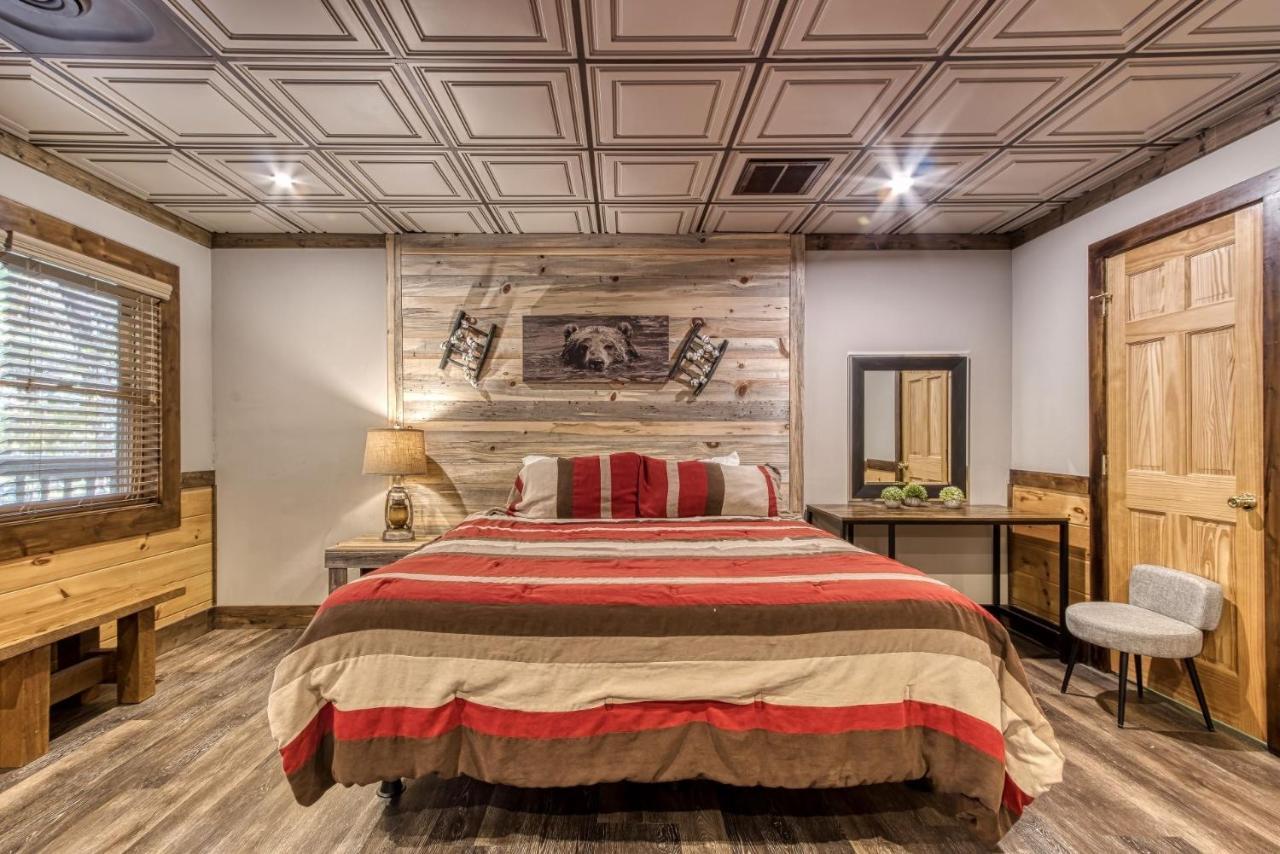 Cuddlin' Up, Er209 - Luxury At Its Finest And Location That Can't Be Beat! Holiday home *