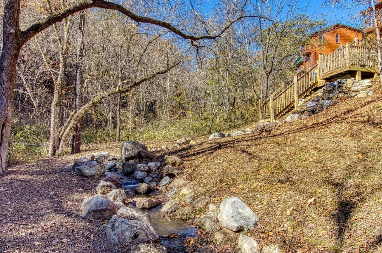 Holiday home Ern832 - Lakeside Hideaway - Great Location! Close To The Action!