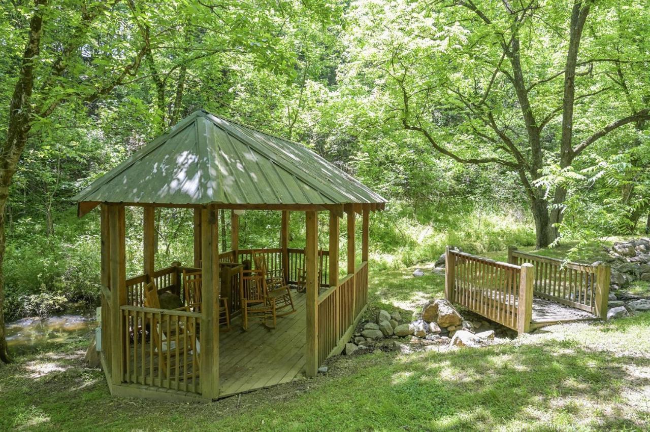 Holiday home Ern832 - Lakeside Hideaway - Great Location! Close To The Action! Pigeon Forge