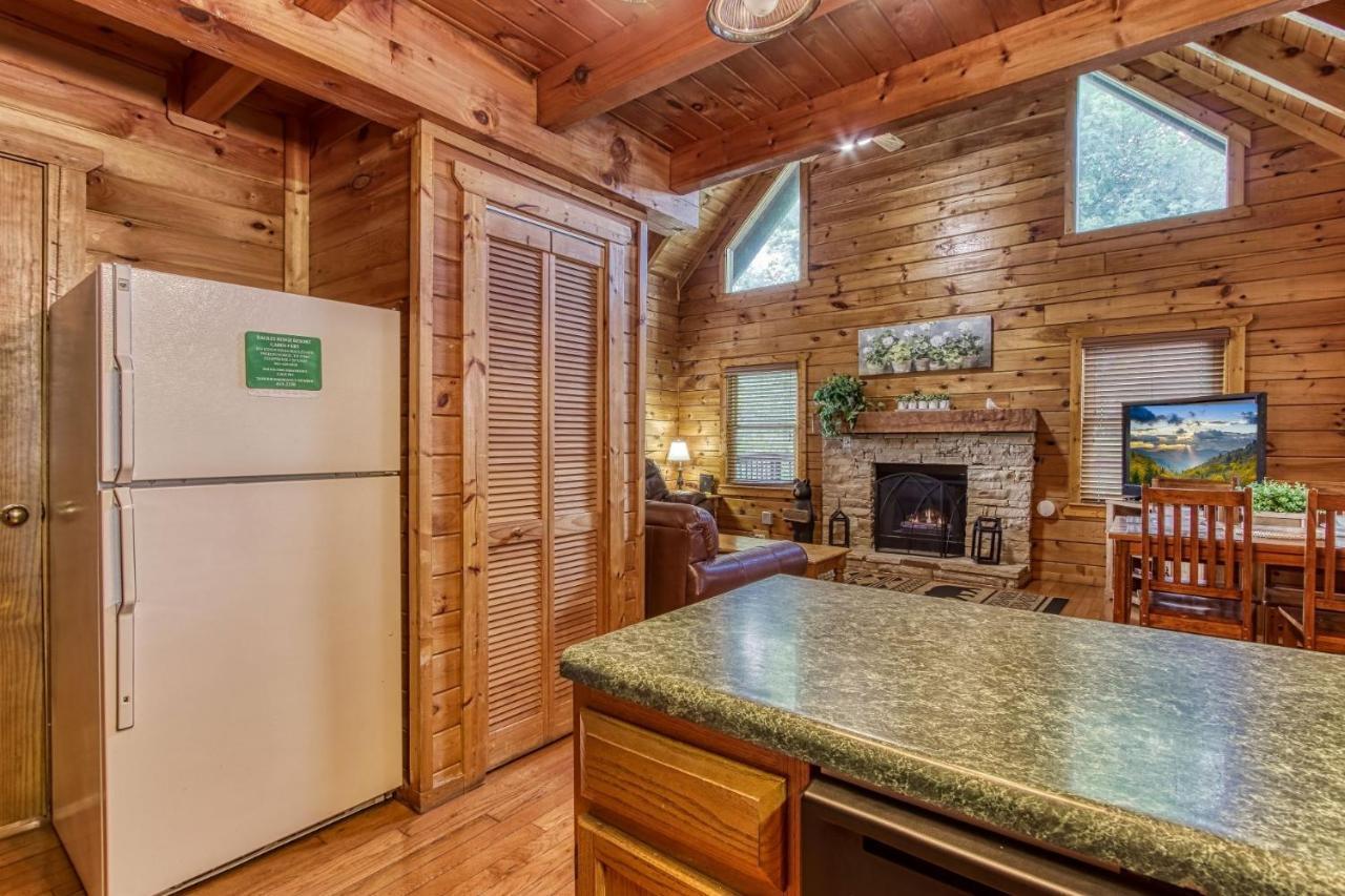 Er5 - Log Heaven - Great Location! Close To The Action! Holiday home