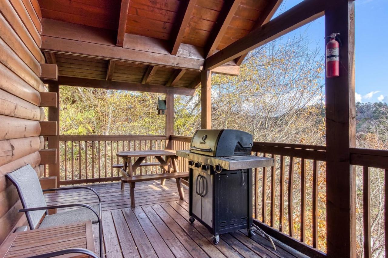 Ern859 - Absolute Paradise - Great Location! Close To The Action! *