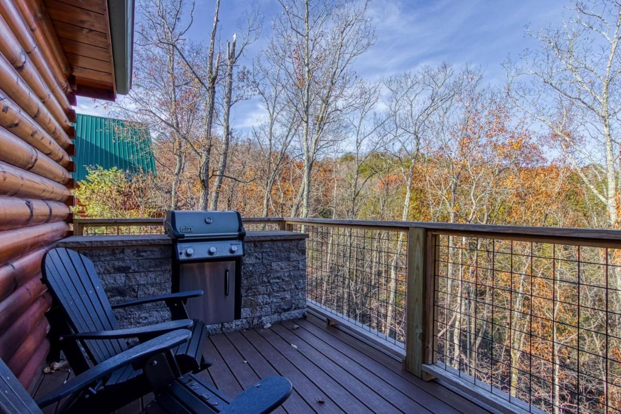 Ern823 - Eagle Falls - Great Location With Private Heated Indoor Pool! Close To Town! Holiday home