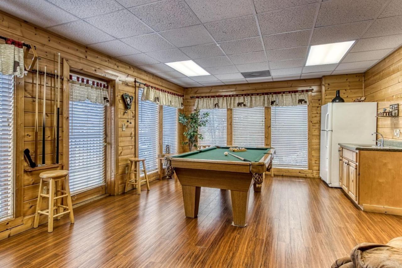 Holiday home Ern859 - Absolute Paradise - Great Location! Close To The Action! *