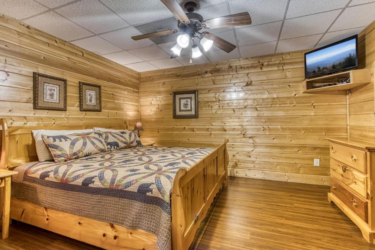 Ern859 - Absolute Paradise - Great Location! Close To The Action! Pigeon Forge