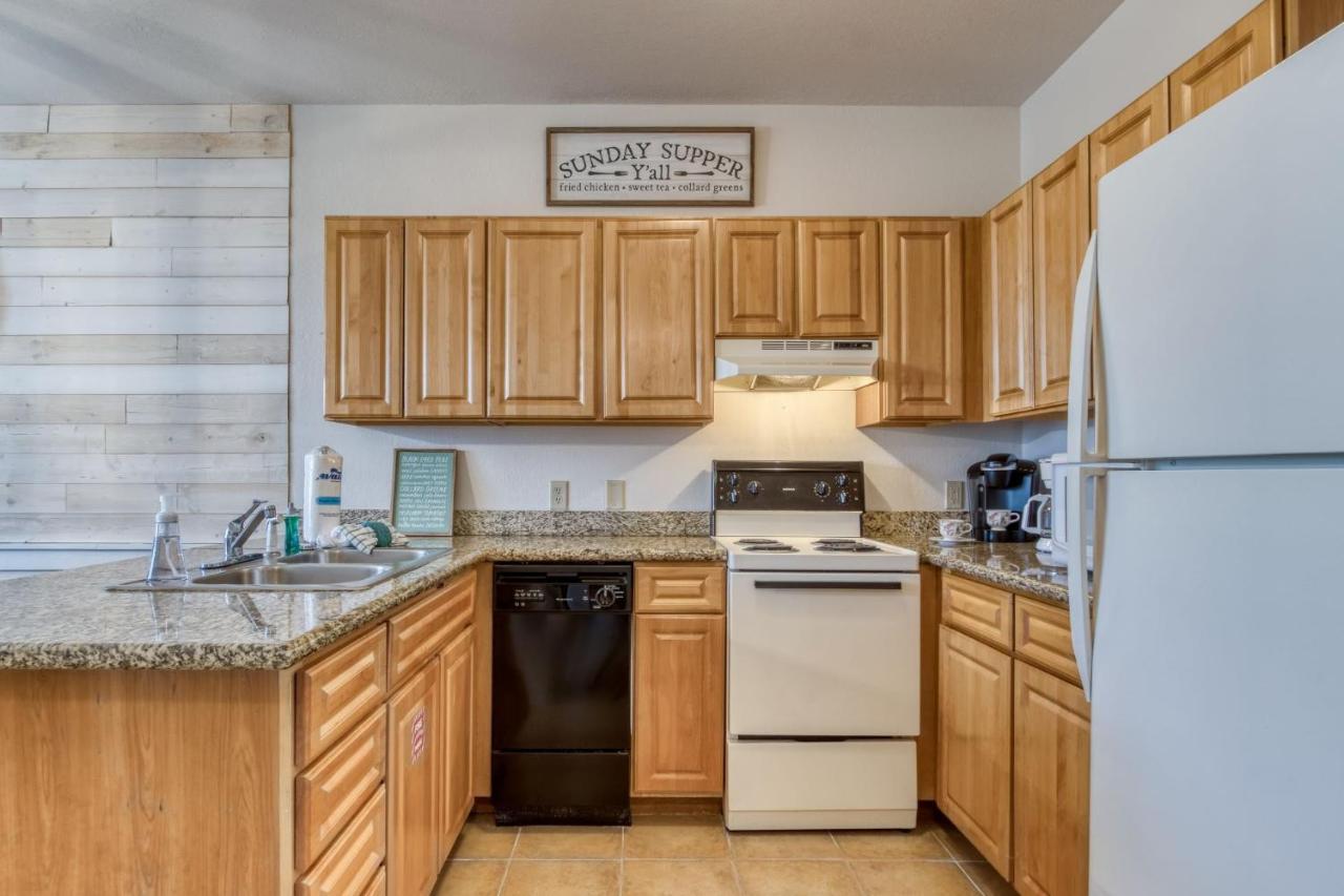 Owl 3205 - Close To Dollywood And Overlooking Gatlinburg Golf Course Apartment