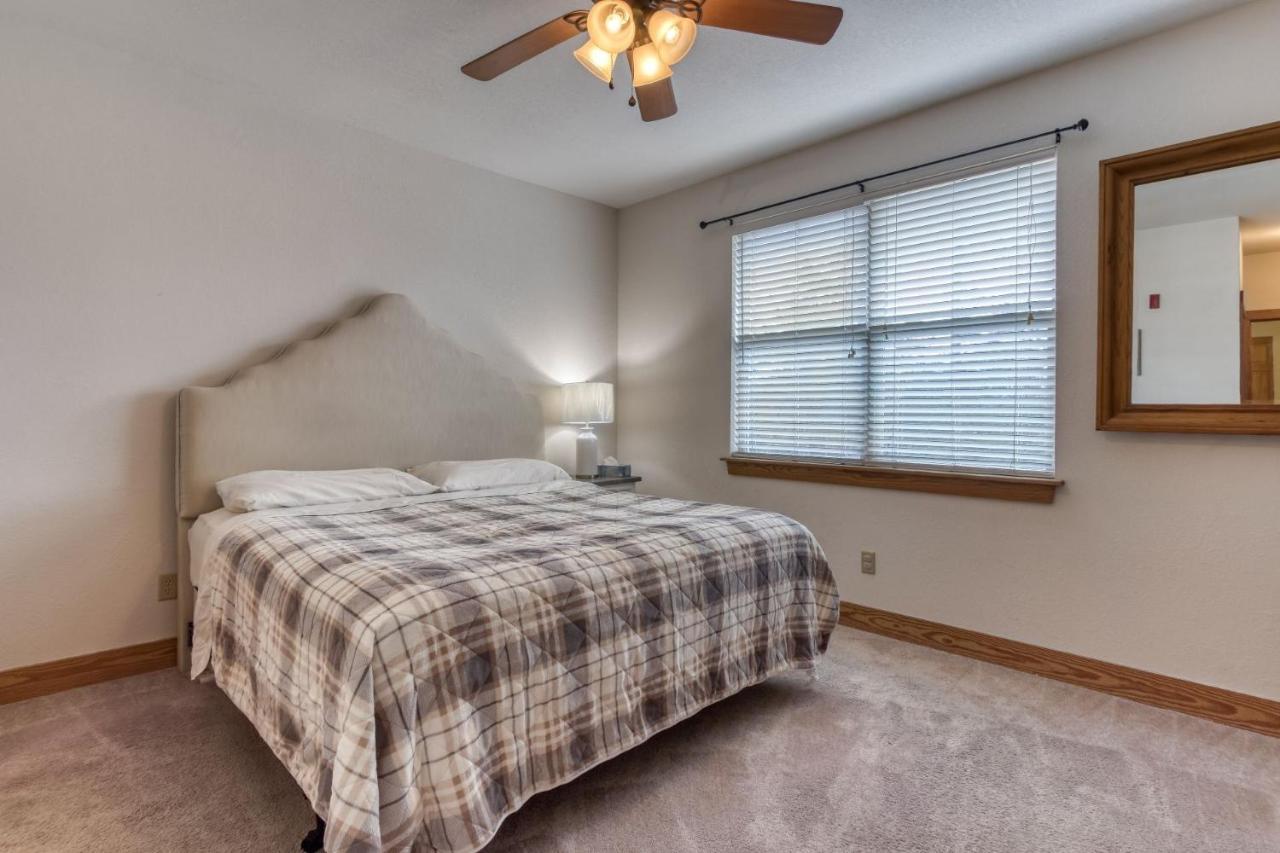Owl 3205 - Close To Dollywood And Overlooking Gatlinburg Golf Course *