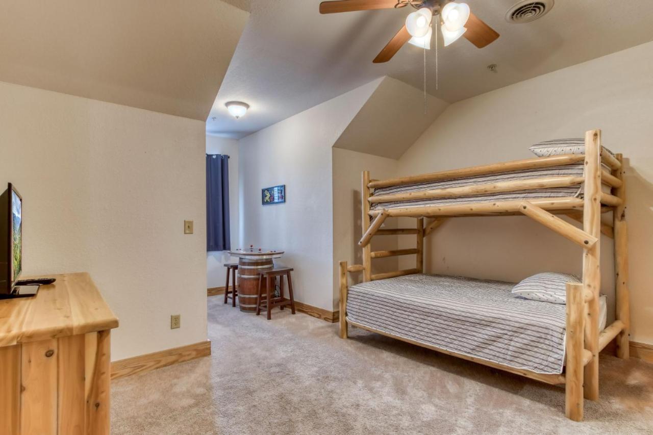 Apartment Owl 3205 - Close To Dollywood And Overlooking Gatlinburg Golf Course