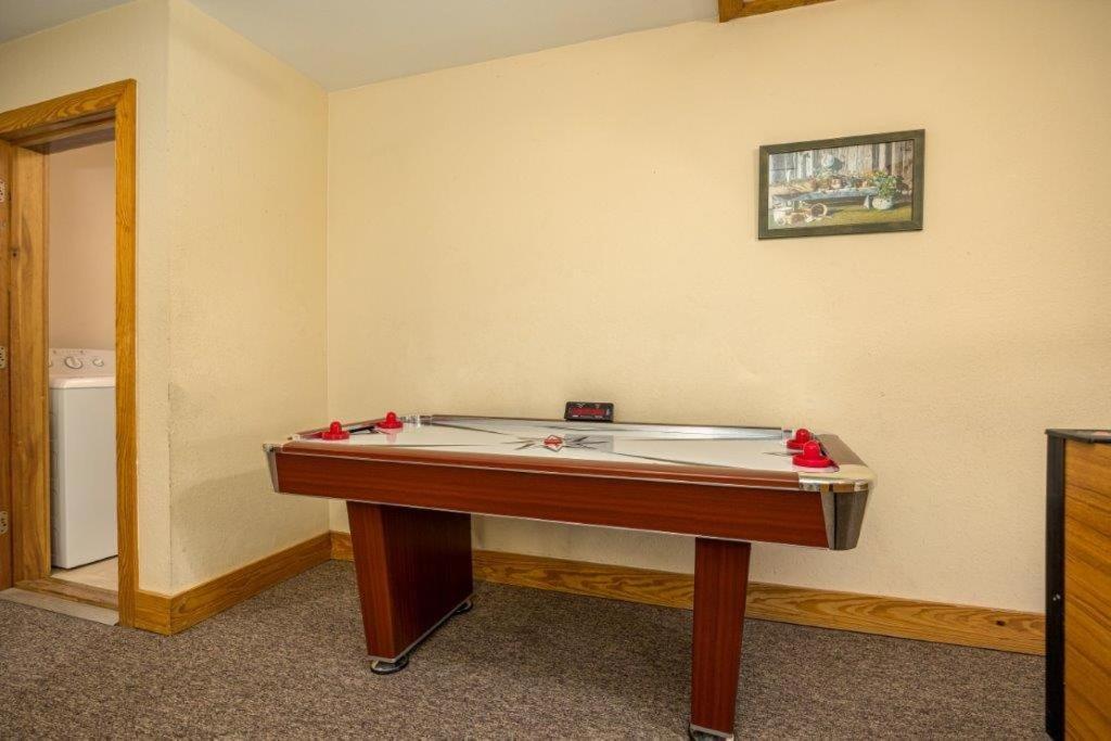 Briarstone 13a Pigeon Forge