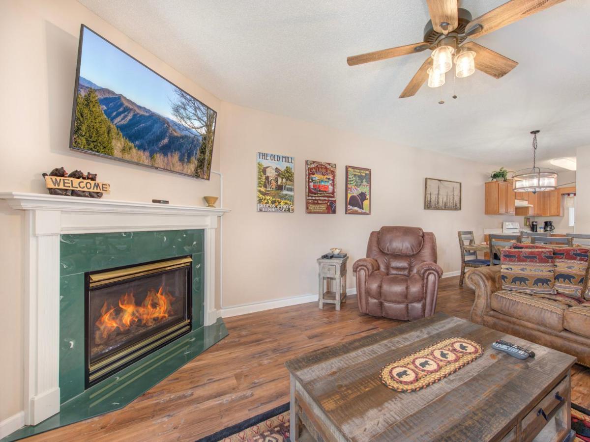 Magic Moments Whispering Pines 513 Pigeon Forge