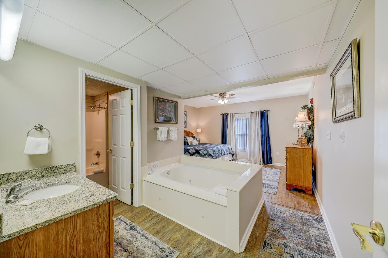 Apartment Livin It Up Whispering Pines 632 Pigeon Forge