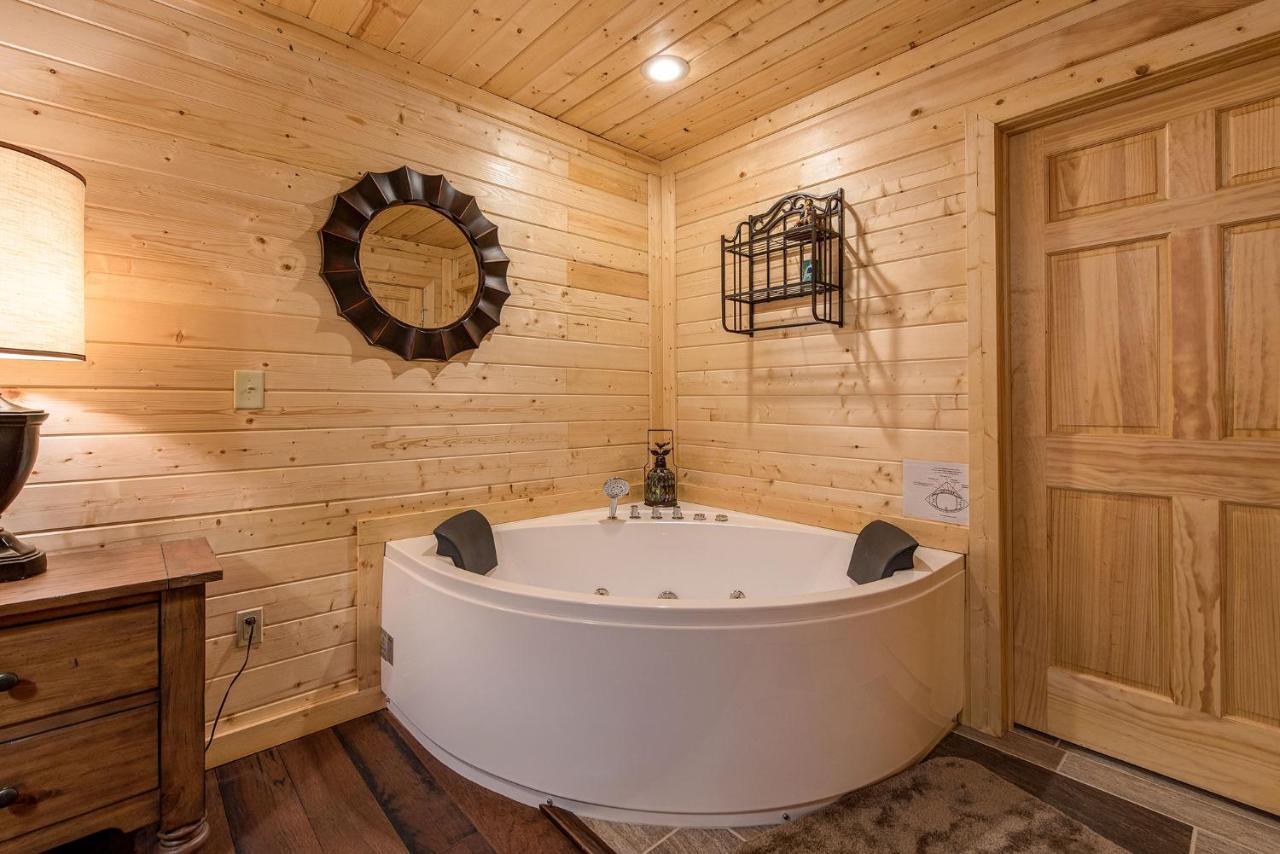 Emilys Hideaway * Pigeon Forge