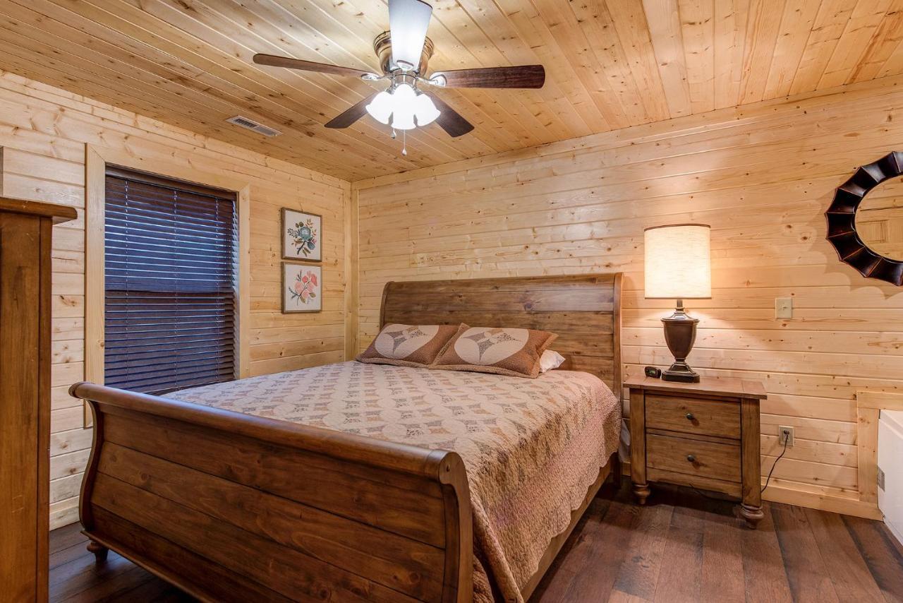 Emilys Hideaway *