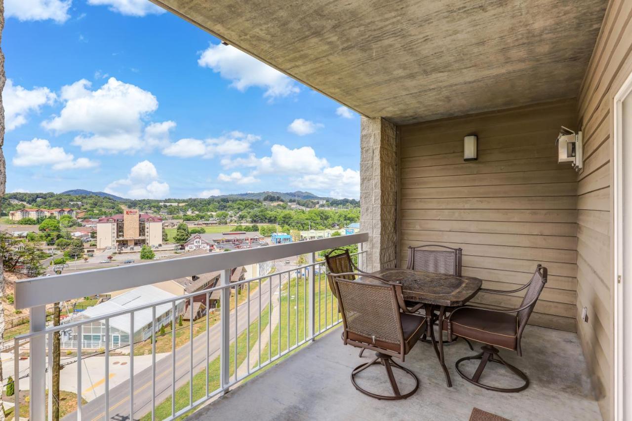 Lazy Bear Whispering Pines 111 Apartment