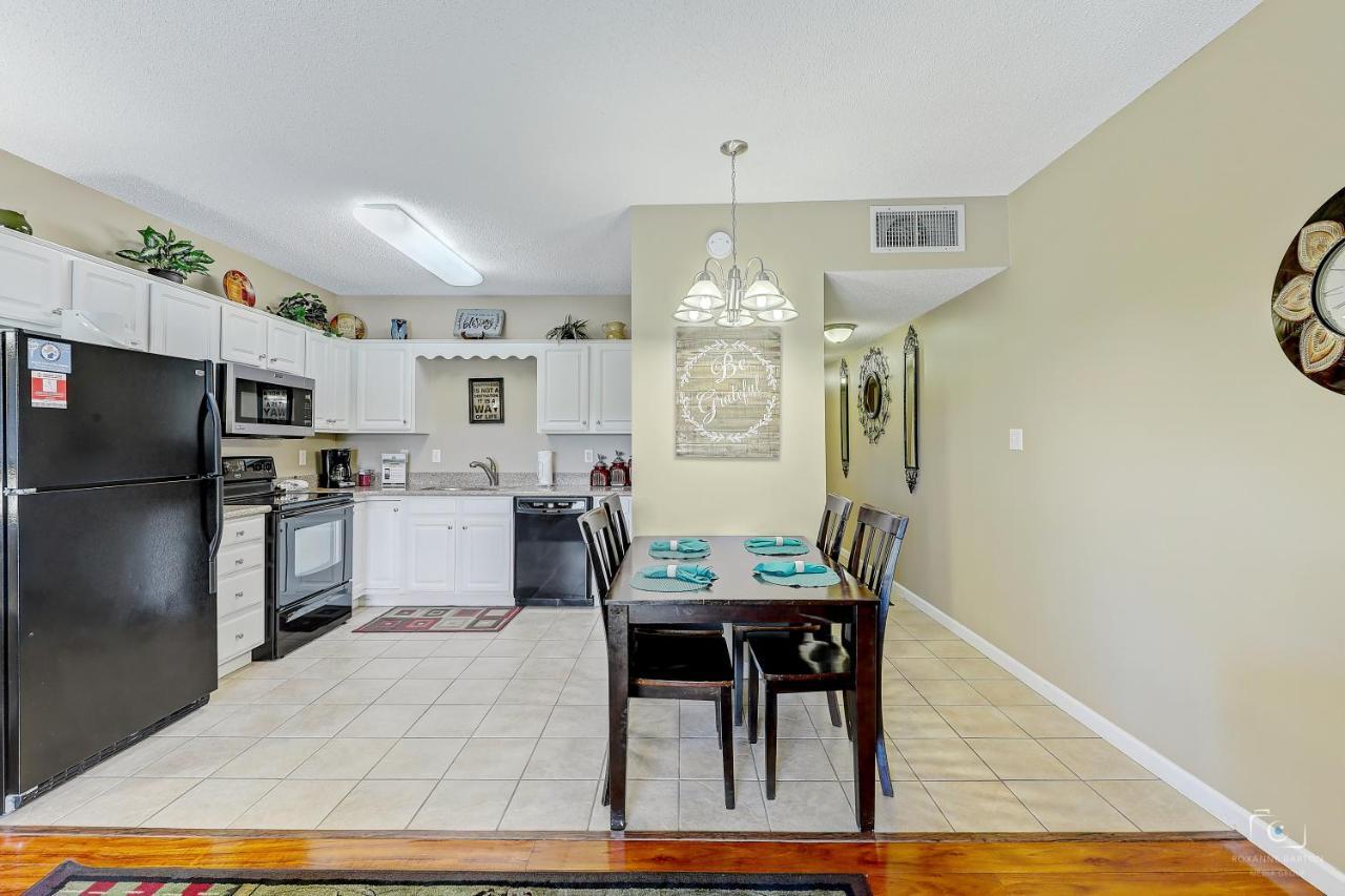 Easy Street Whispering Pines 211 Apartment