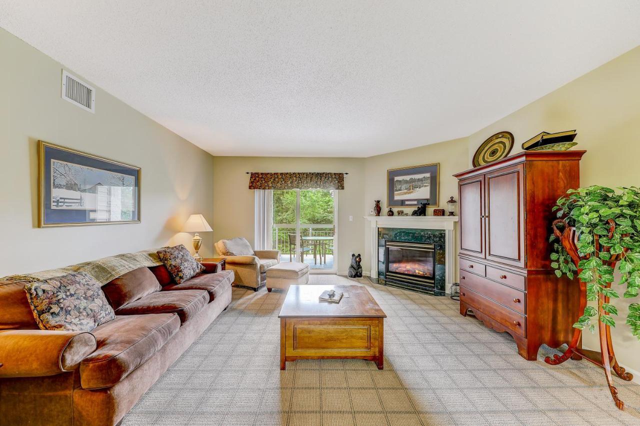 Whispering Pines 424 *