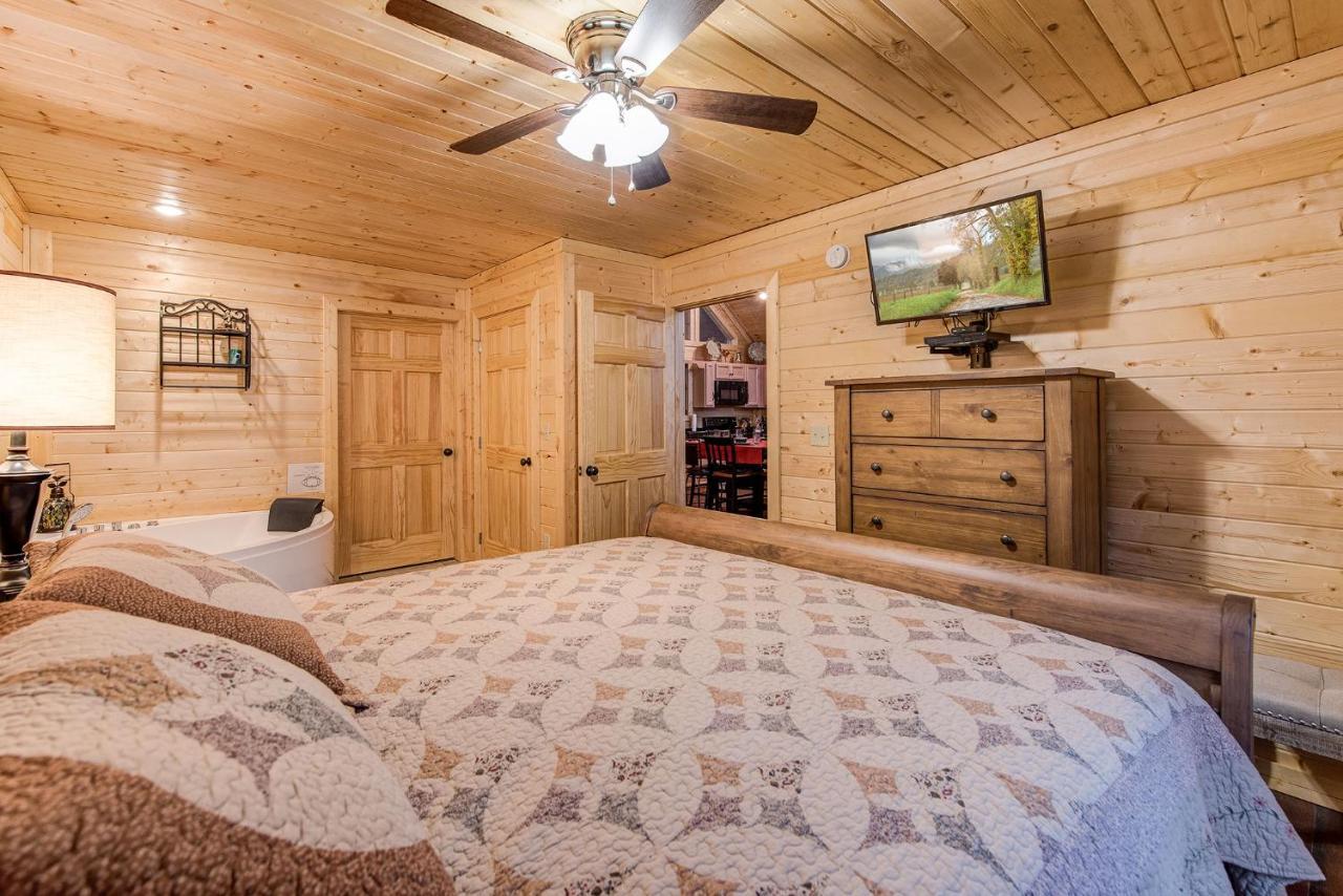 Holiday home Emilys Hideaway Pigeon Forge