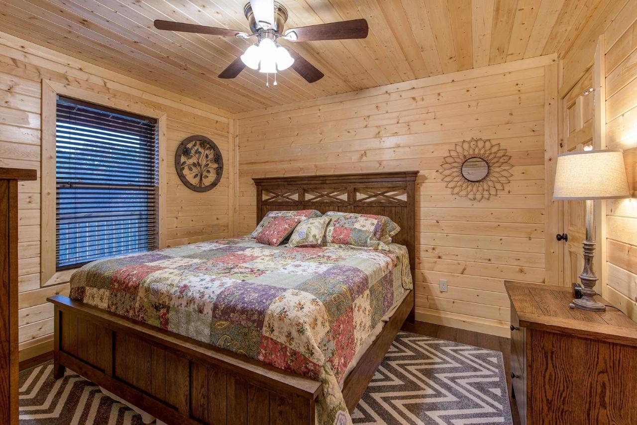 Emilys Hideaway Pigeon Forge