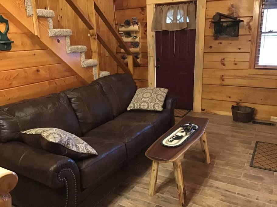 Dollywood! Brand New Dancing Bear 3-bear Tracks Pigeon Forge