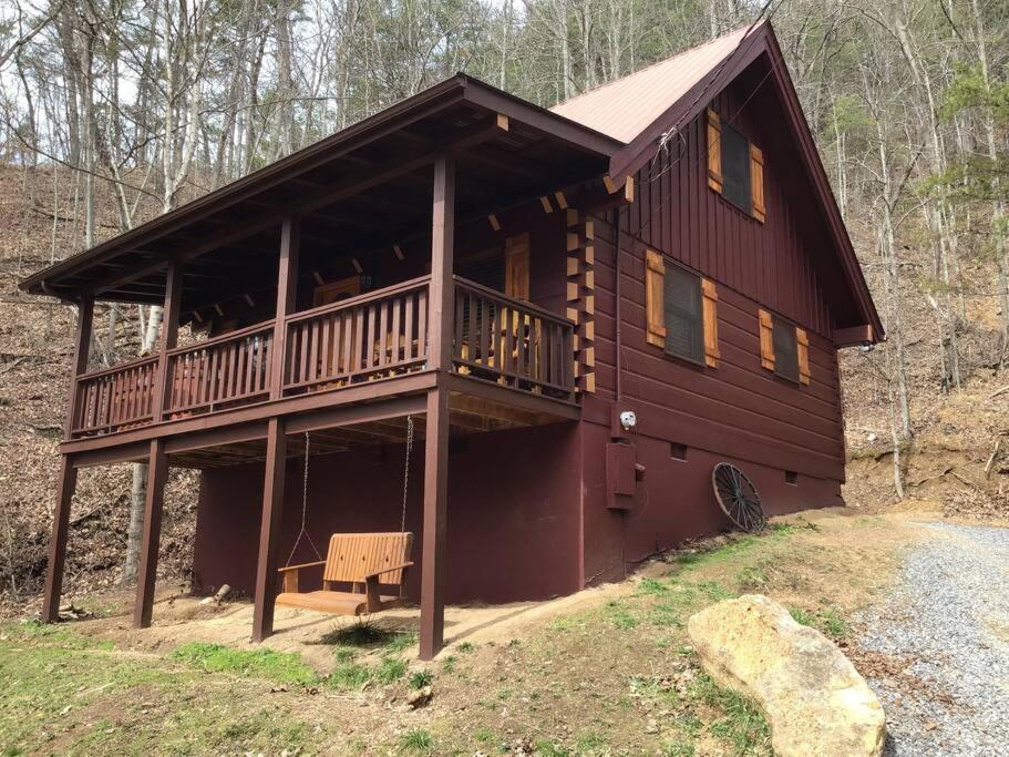 Dollywood-brand New Dancing Bear 4 Holiday home