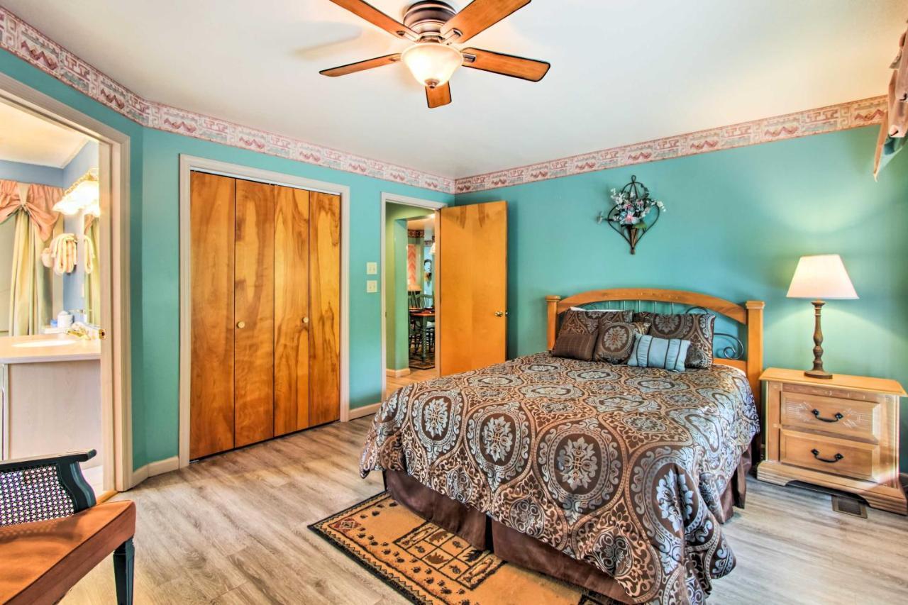 - Just 3 Mi To Dollywood! Apartment *