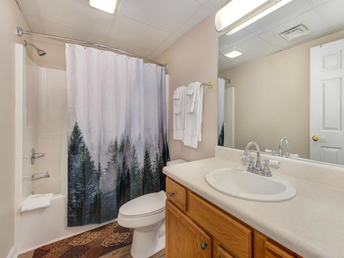 Magic Moments Whispering Pines 513 Apartment