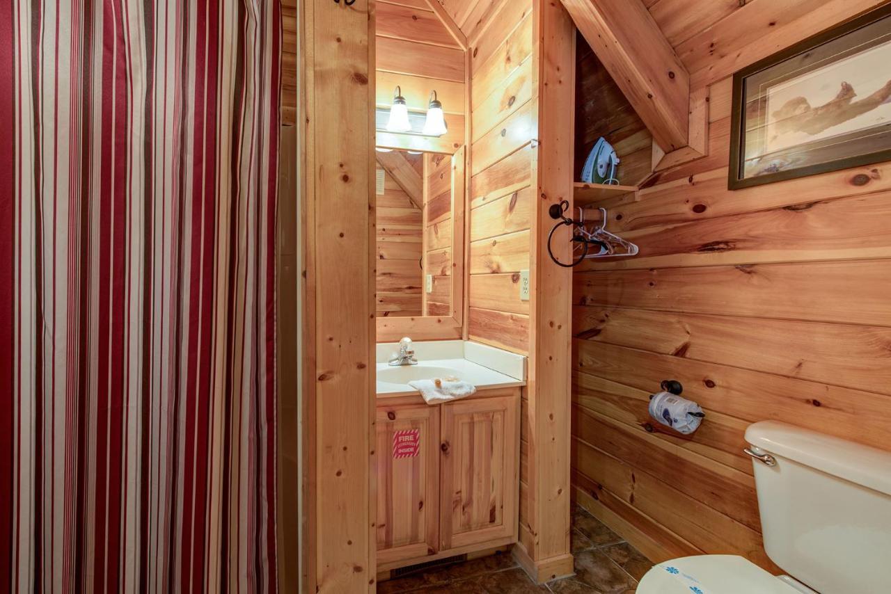 Aspens Envy Apartment Pigeon Forge