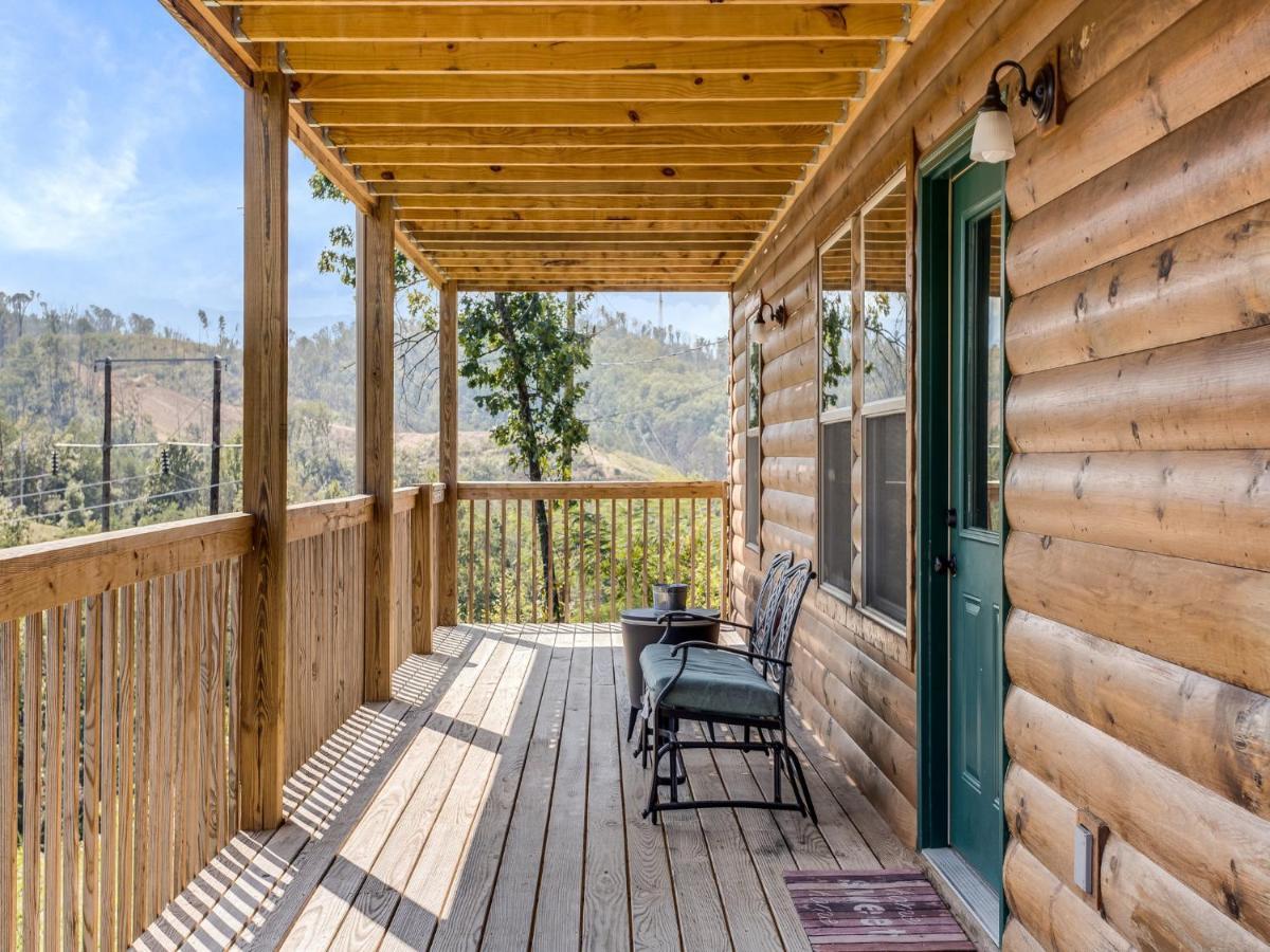 Emilys Hideaway * Pigeon Forge